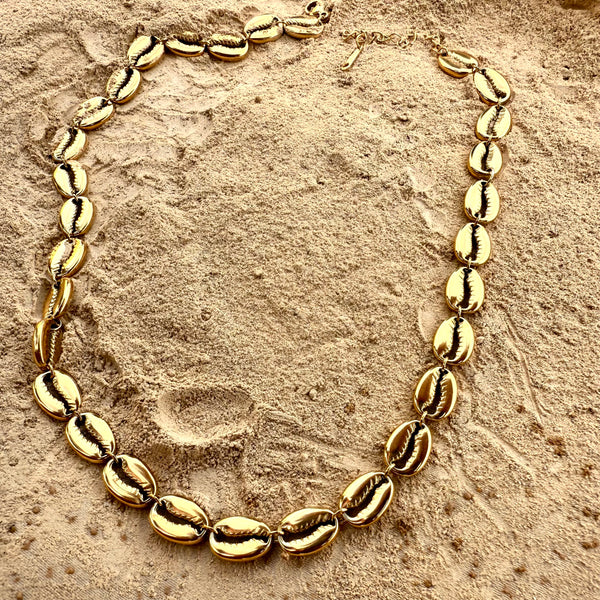 Collar cadena conchas rodio envejecido estilo playero boho, dijes de concha con movimiento natural y fluido