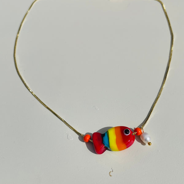 Cadena pez de colores hecho en vidrio a mano en colombia