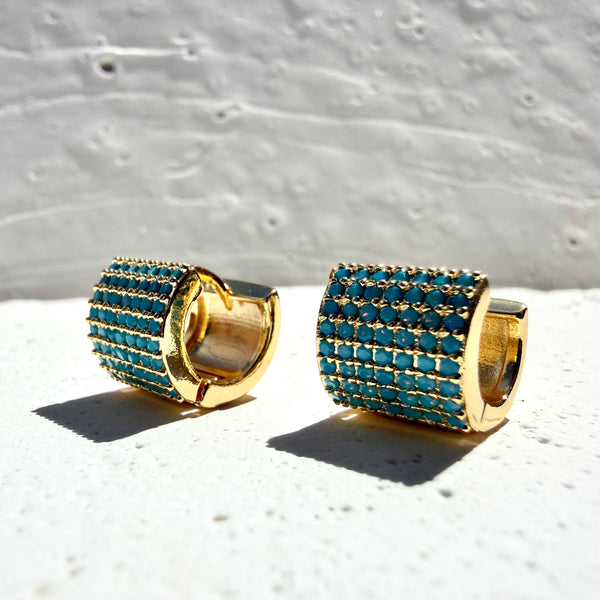Candonga Siete Brillos Azul aretes de aro con incrustaciones brillantes en rodio MariaBolo