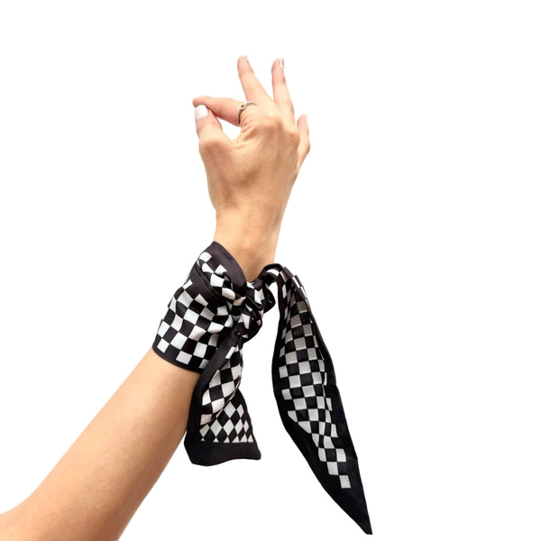 Cinta o corbata cuadros blanco y negro moda y complementos