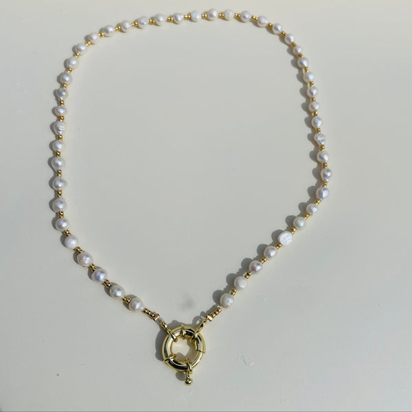 Collar hecho a mano en colombia