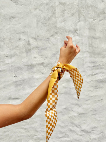 Cinta Pelo Mostaza Cubos