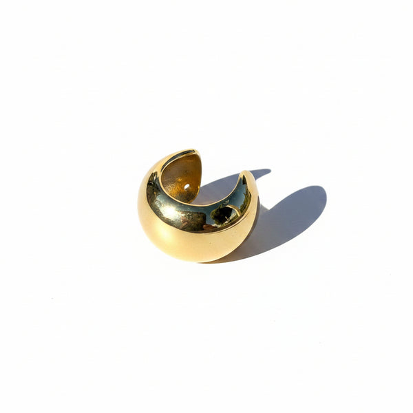 Earcuff cóncavo liso dorado rodio MariaBolo vista late colombia