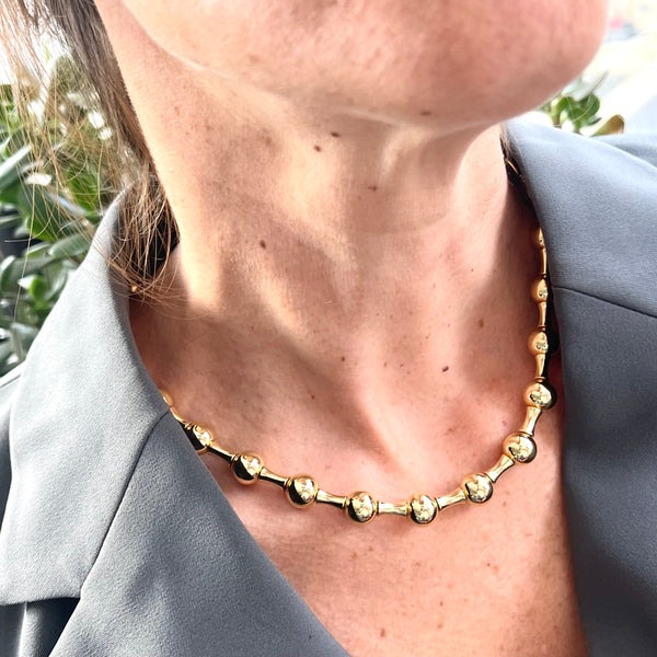 Cadena egipcia dorada