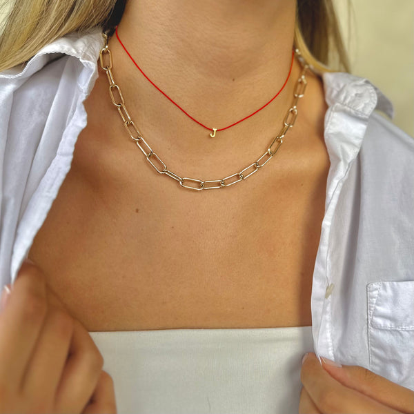 Cadena en  Hilo Rojo Letra