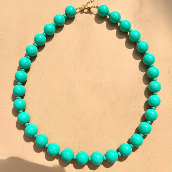 Collar esferas 1cm verde menta