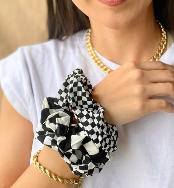 Scrunchie cuadros Grandes - MariaBolo Accesorios