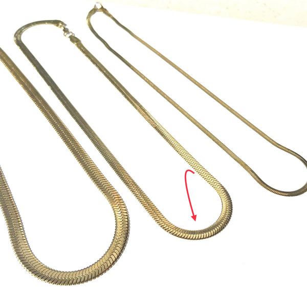 Cadena Amii gold plana