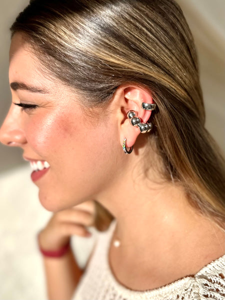 Mini earcuff Cupido silver clásico unisex mediacaña rodio libre de níquel sin agujero 