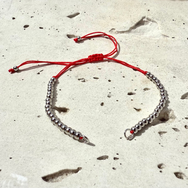 Pulsera Godo Balín hilo rojo balines plateados ajustable personalizable dijes rodio MariaBolo