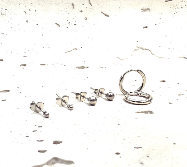 Set tres topos candonga Shefá plateado aretes pequeños joyería plata Colombia