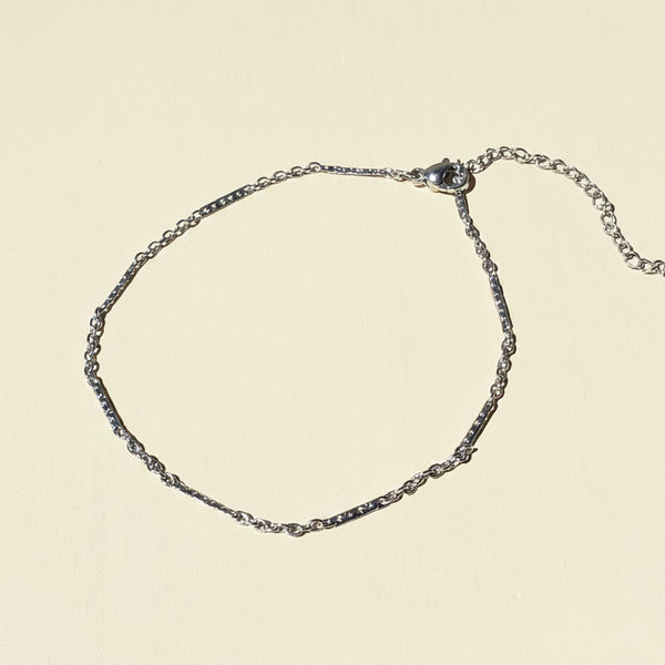 Tobillera plateada sencilla delicada rodio MariaBolo ajustable, diseño minimalista femenino hipoalergénico libre de níquel regalo especial mujer Colombia