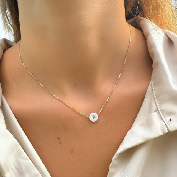 Choker nácar estrella dorada sellada resina cadena ajustable minimalista femenino MariaBolo