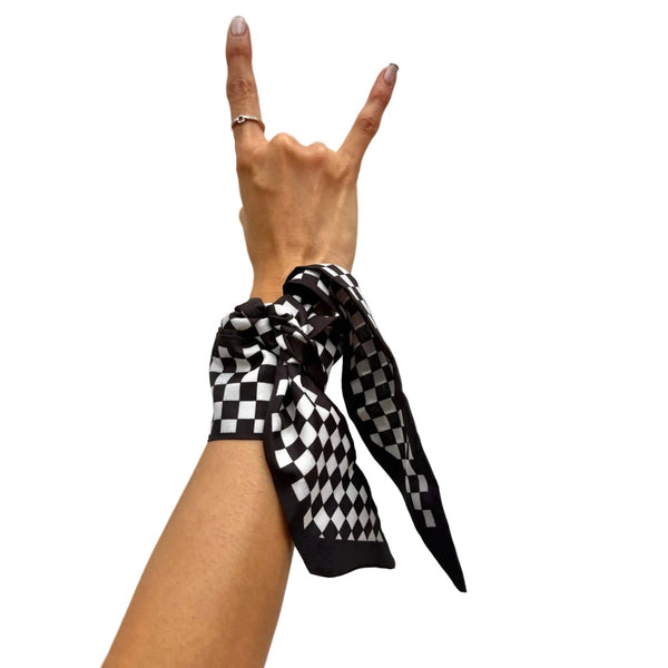 Cinta para pelo o corbata cuadros blanco y negro