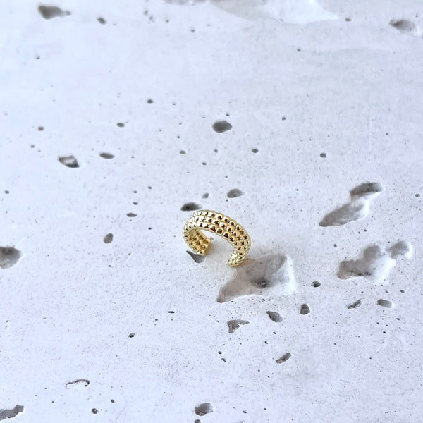 Mini earcuff plateado tres líneas balines 0.8cm libre de níquel joyería Colombia
