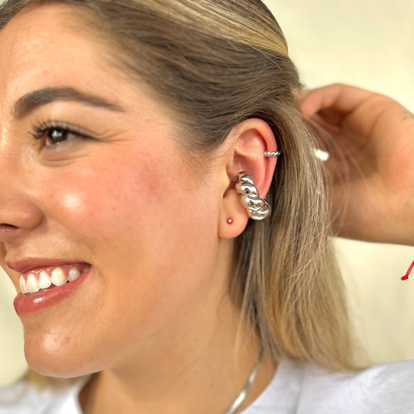 Earcuff Torke plateado clásico - Arete mini sin perforación elegante