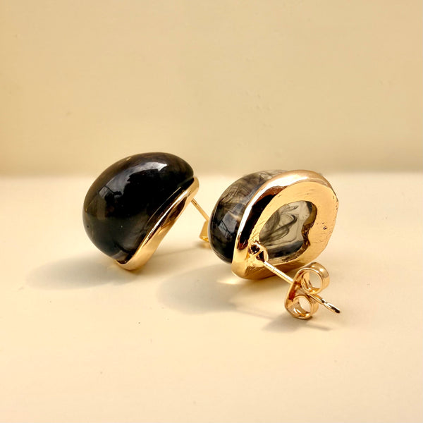 pendientes en forma de gota con tonos negro gris elegantes